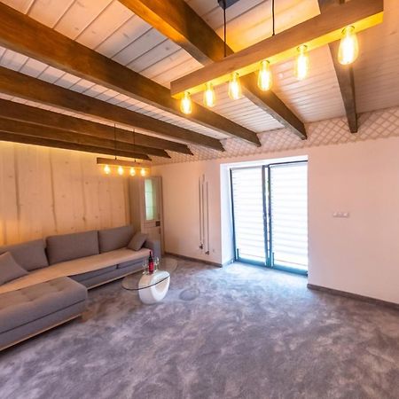 Apartament Huzar Krynica Zdroj Buitenkant foto